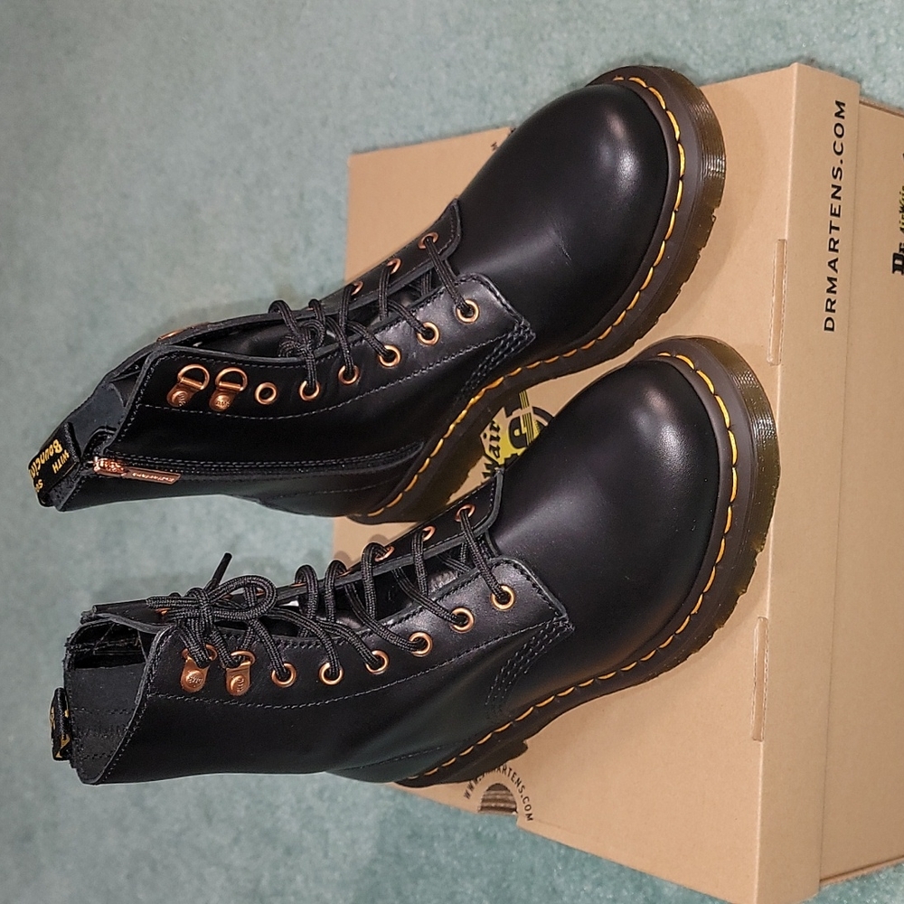DR. MARTENS 1460 PASCAL ROSE GOLD HARDWARE LEATHER LACE UP BOOTS